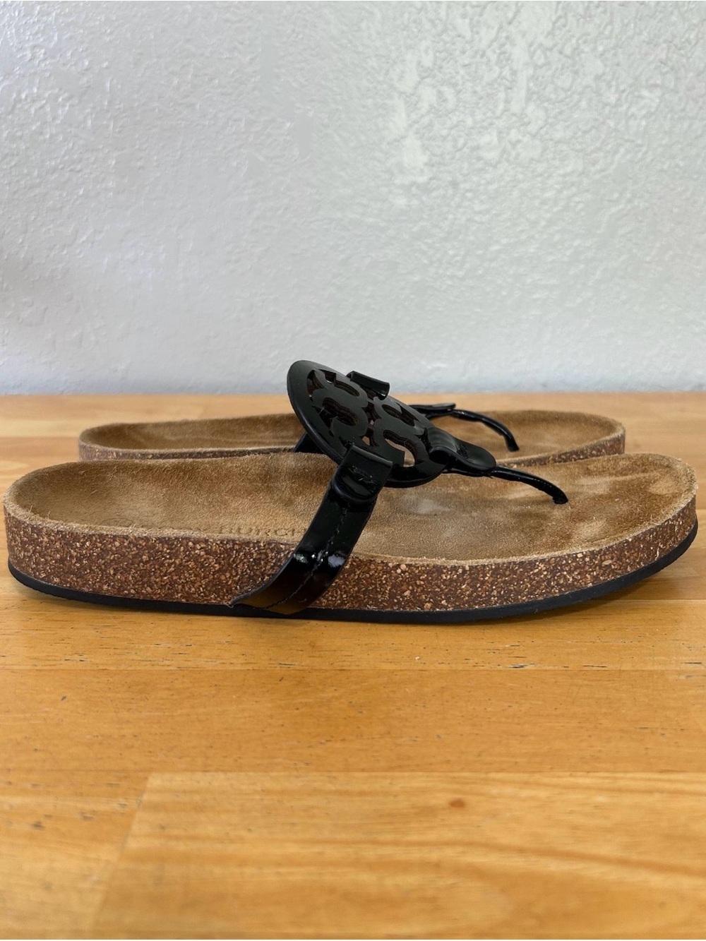 Tory Burch Black Patent Miller Logo Thong Sandals Cork Footbed Size 8M